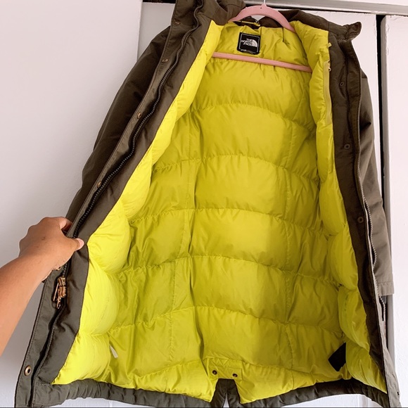 (SOLD on DEPOP) The North face Winter Jacket - Picture 2 of 6